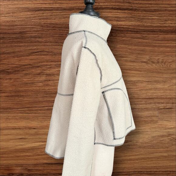 Urban Outfitters Posie Fleece Half Zip Sweatshirt Top Sz M Cropped Ivory & Black - Picture 4 of 8